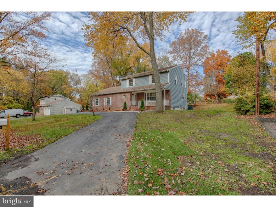 1106 Evelyn Dr, Woodbury, NJ 08096 - photo 1