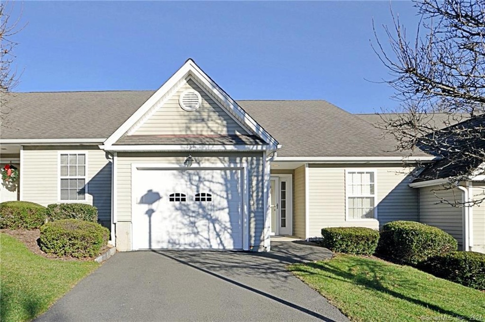 131 Louis Hill Rd unit 131, Sandy Hook, CT 06482 - photo 1