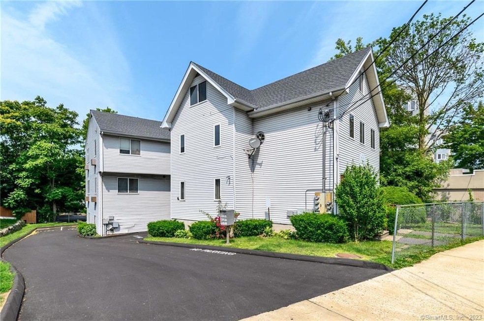 116 W Cedar St unit 1, Norwalk, CT 06854 - photo 1