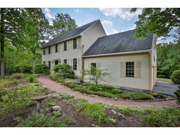 21 Birchview Dr, Dunbarton, NH 03046 - photo 1