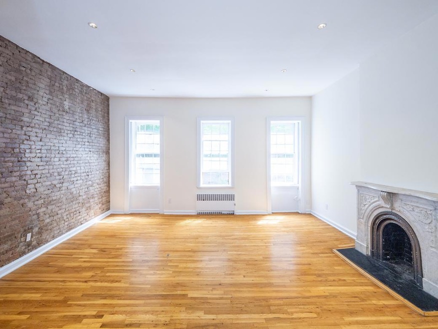 51 W 16th St unit 2, New York, NY 10011 - photo 1