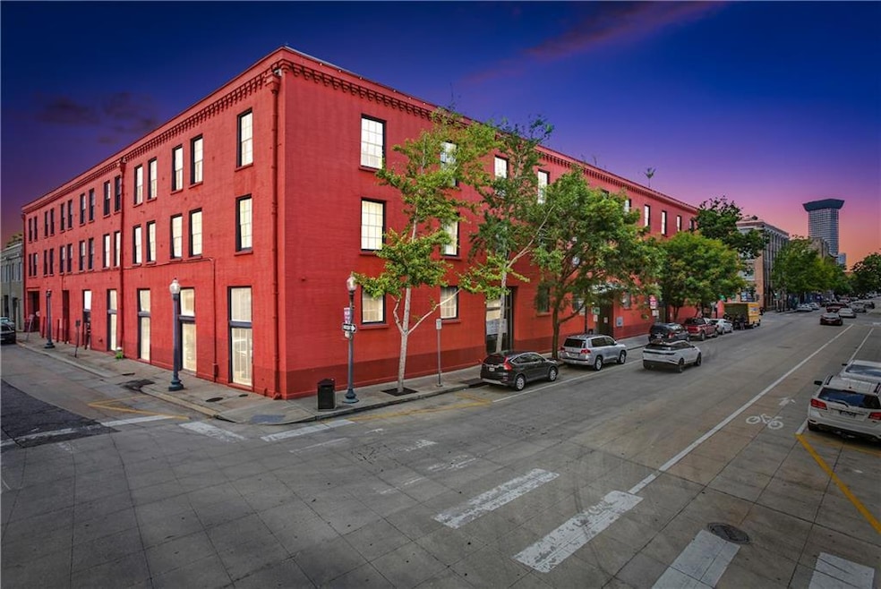 330 Julia St unit 208, New Orleans, LA 70130 - photo 1