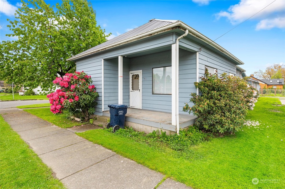147 Garfield St, Sumas, WA 98295 - photo 1