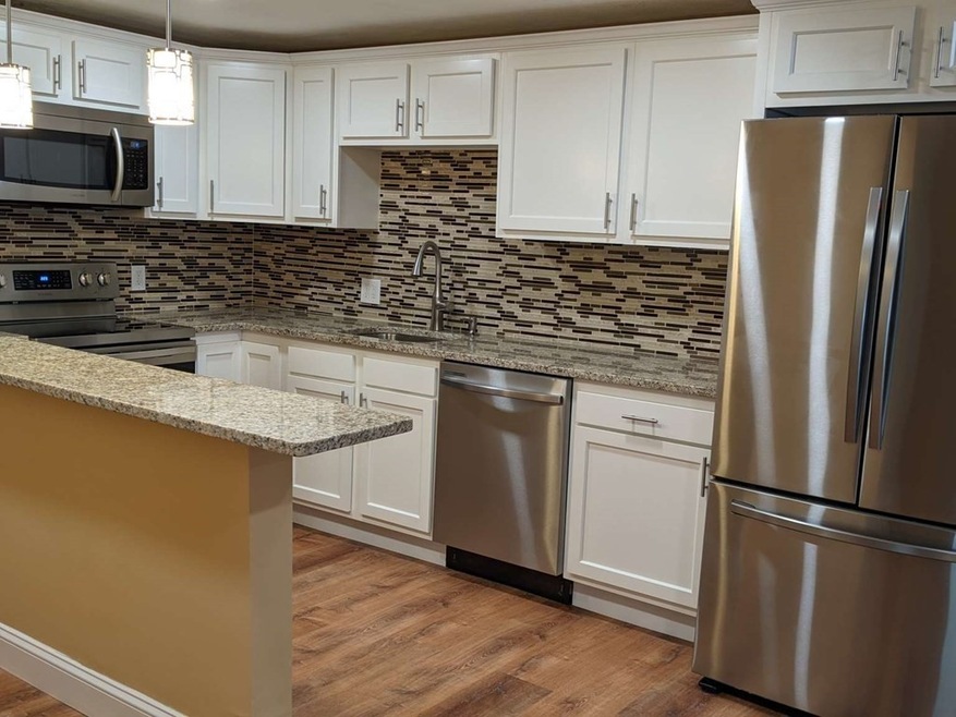 18 Washington St unit 4, Plainville, MA 02762 - photo 1