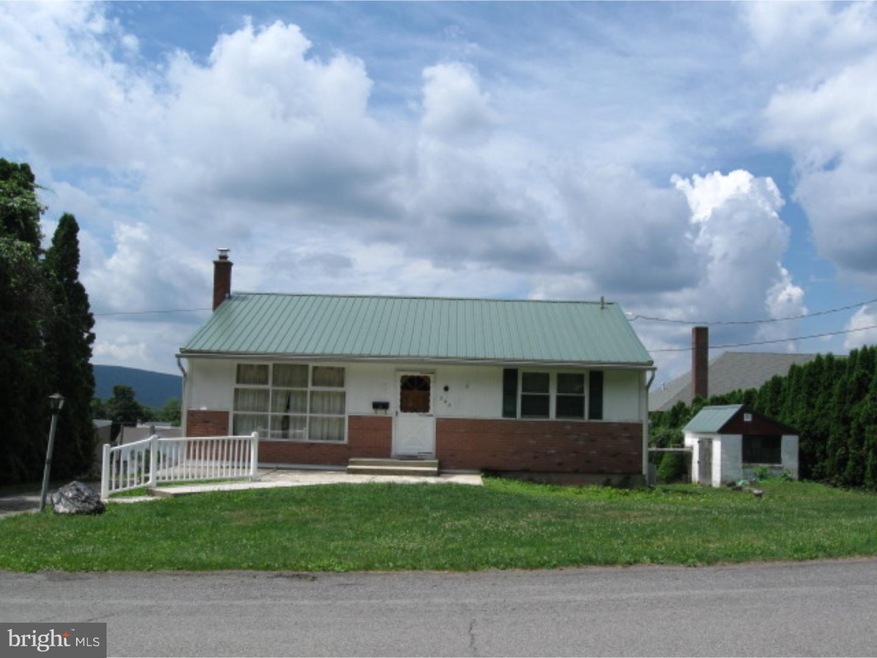 209 Peter St, Ashland, PA 17921 - photo 1