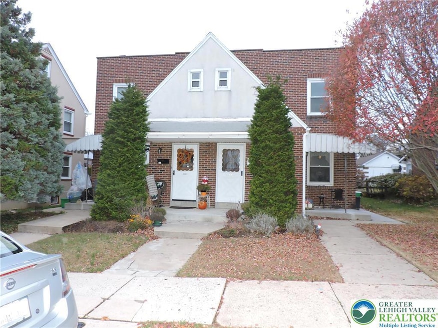 For Rent $1,475/month