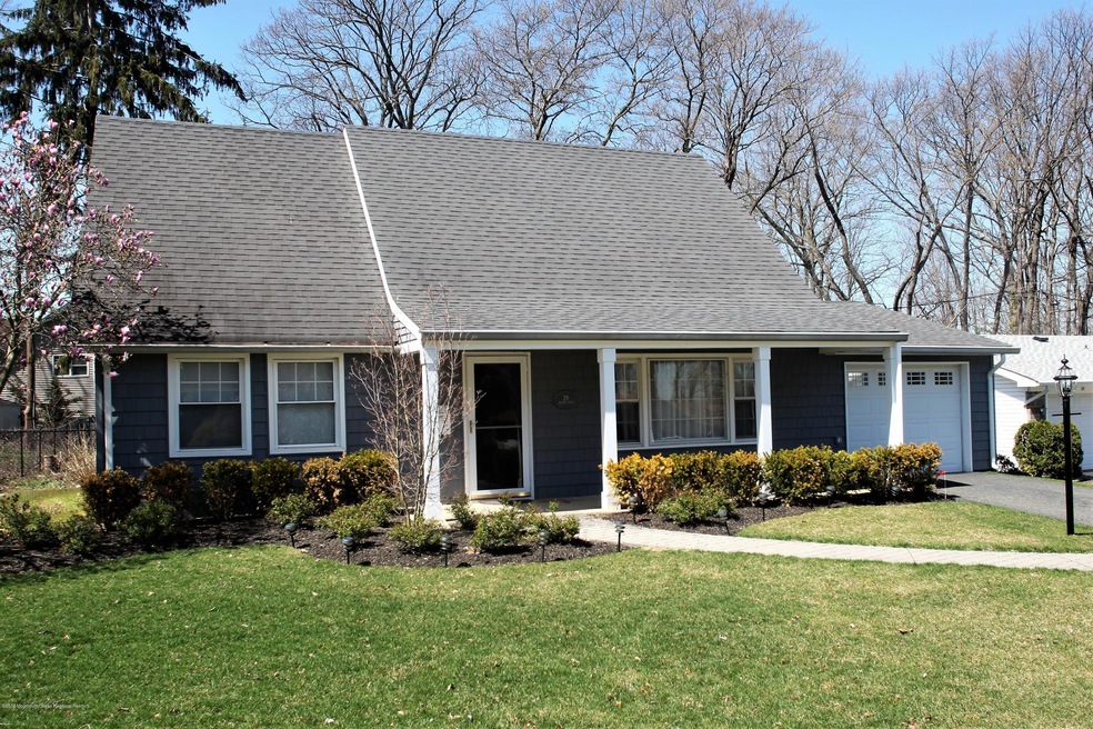 29 Ingram Cir, Matawan, NJ 07747 - photo 1