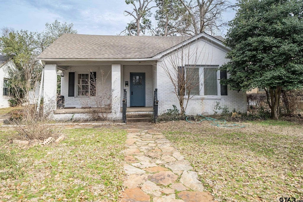 2002 Belmont Dr, Tyler, TX 75701 - photo 1