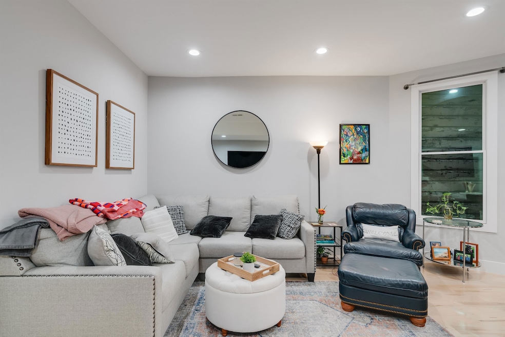 287 Webster Ave unit 2, Jersey City, NJ 07307 - photo 1