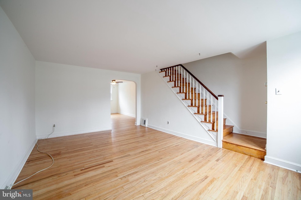 1112 Brookwood Ln, Glenolden, PA 19036 - photo 1