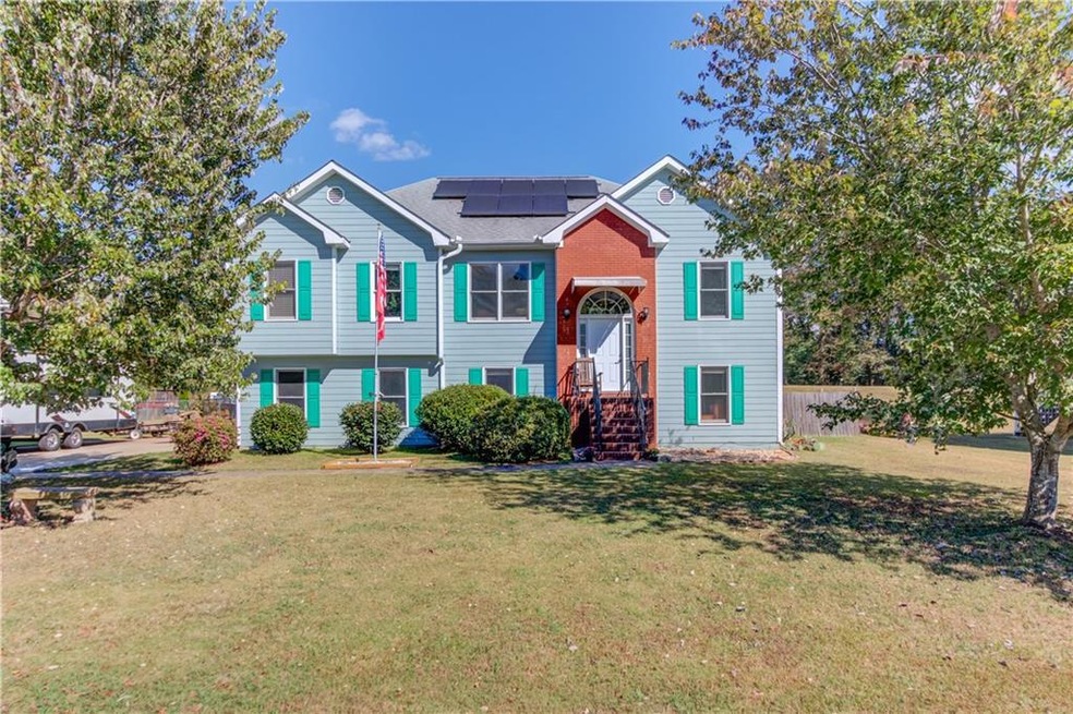 154 Serenity Ct, Hoschton, GA 30548 - photo 1