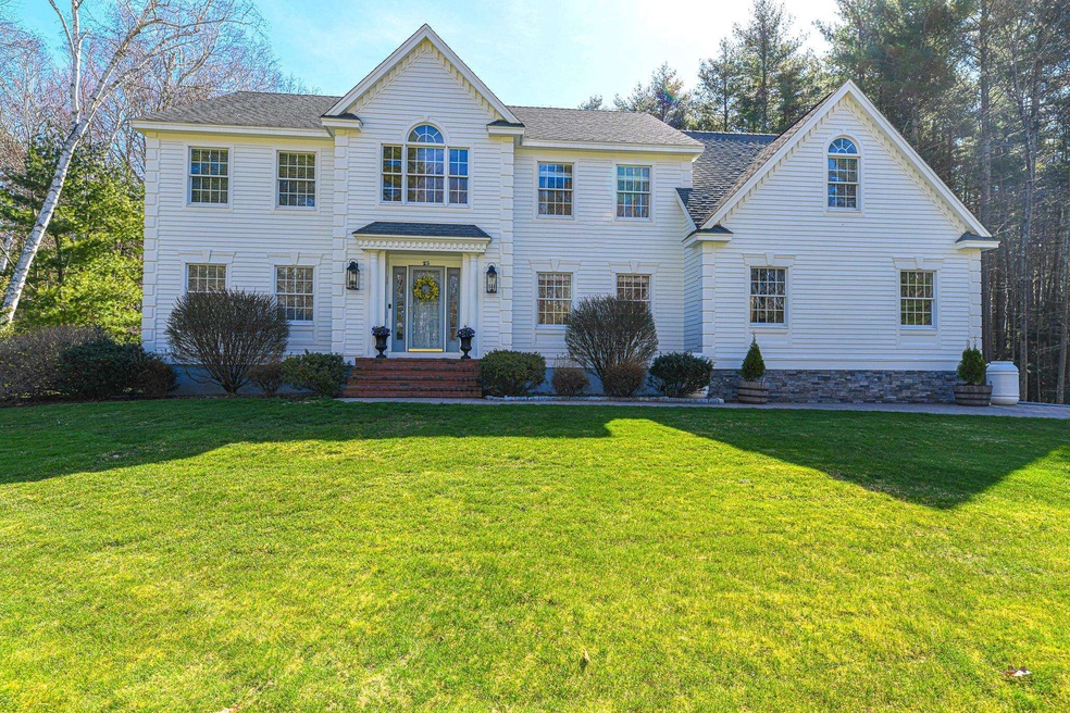 25 Fieldstone Cir, Hampton, NH 03842 - photo 1