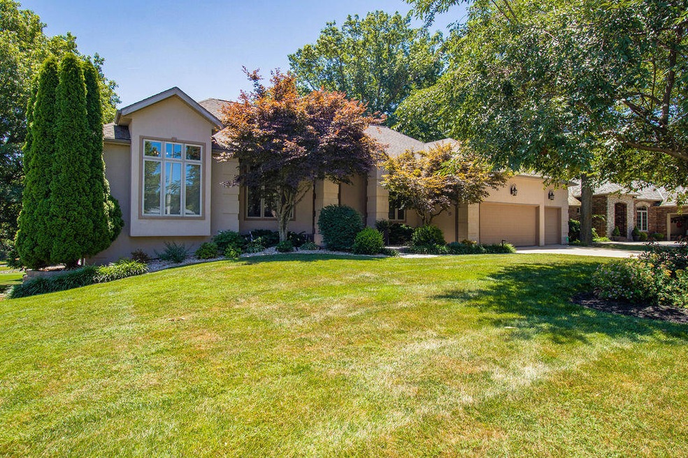 4223 Greenbriar Dr