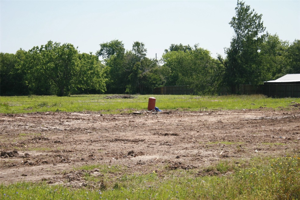 2010 Daily Rd, Rosenberg, TX 77471 - photo 1