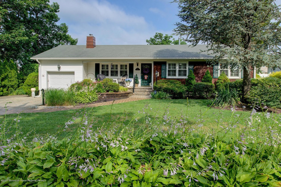 235 Riveredge Ct Point-large-004-020-Ext