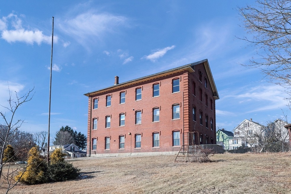 45 Main St unit 1, Spencer, MA 01562 - photo 1