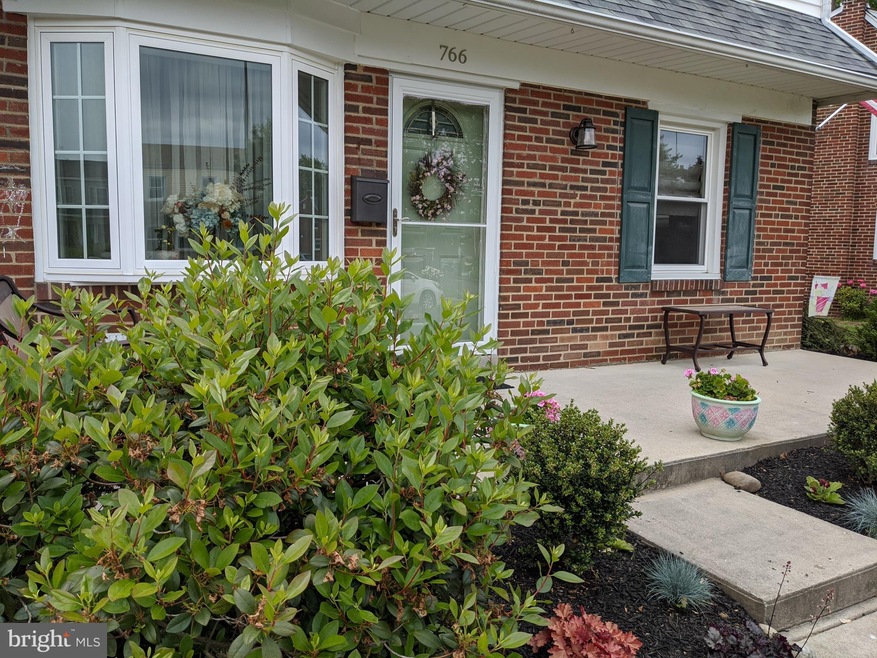 766 Braxton Rd, Ridley Park, PA 19078 - photo 1