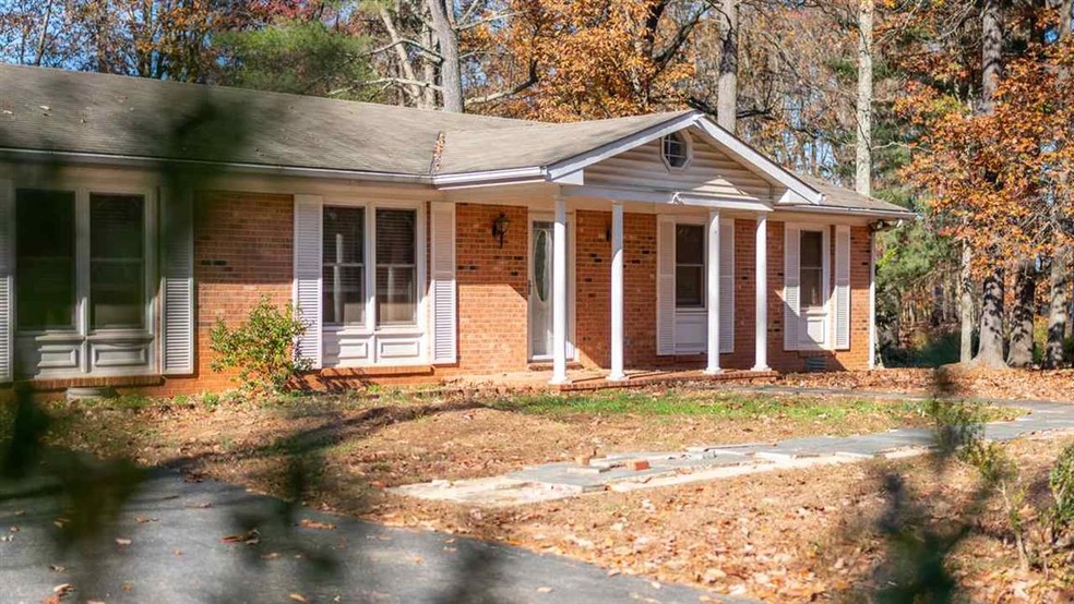 788 Advance Mills Rd, Ruckersville, VA 22968 - photo 1