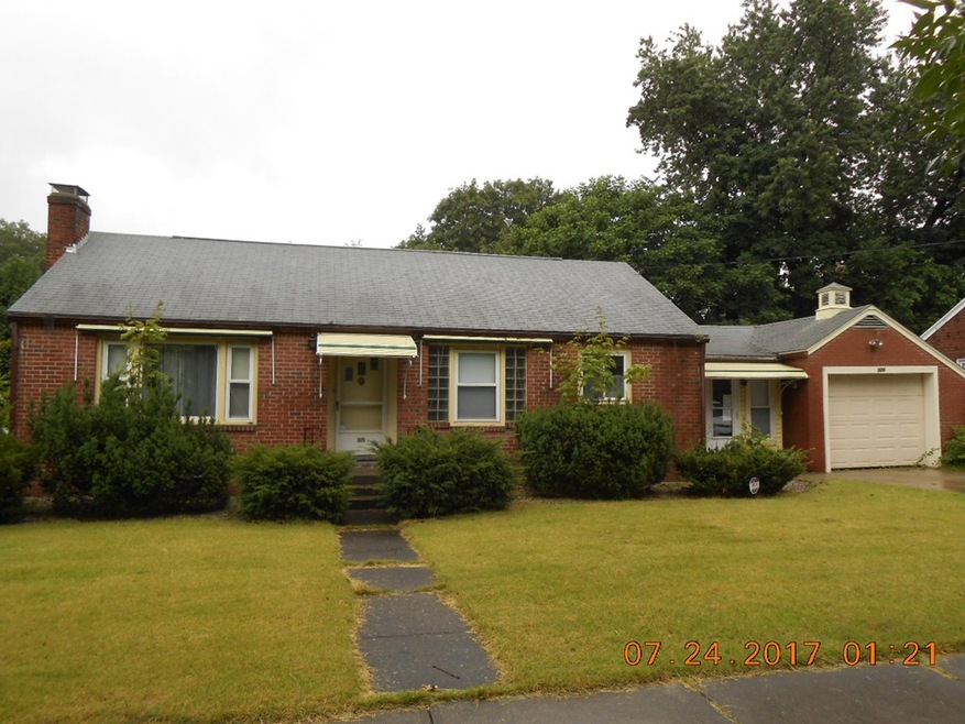 305 Roosevelt Ave, Springfield, MA 01118 - photo 1