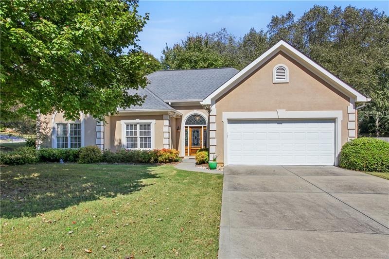Welcome Home!  Stepless Ranch - Flat Yard - Corner