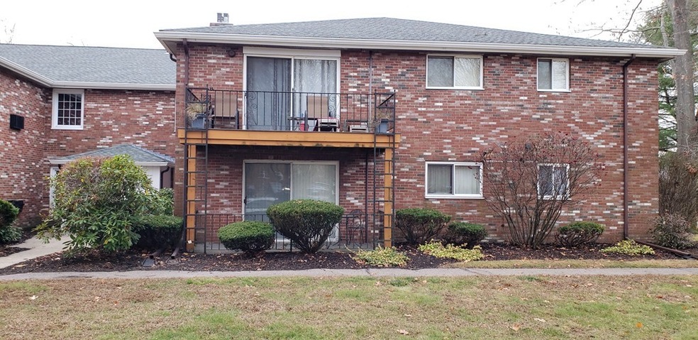 37 Fountain Ln unit 2, South Weymouth, MA 02190 - photo 1