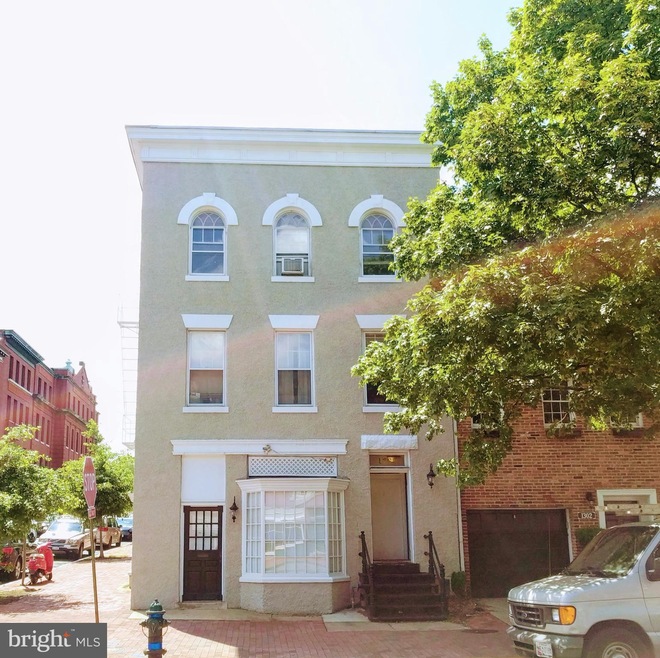 1300 35th St NW unit 2, Washington, DC 20007 - photo 1