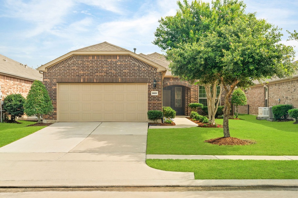 2823 Button Bush Dr, Richmond, TX 77469 - photo 1