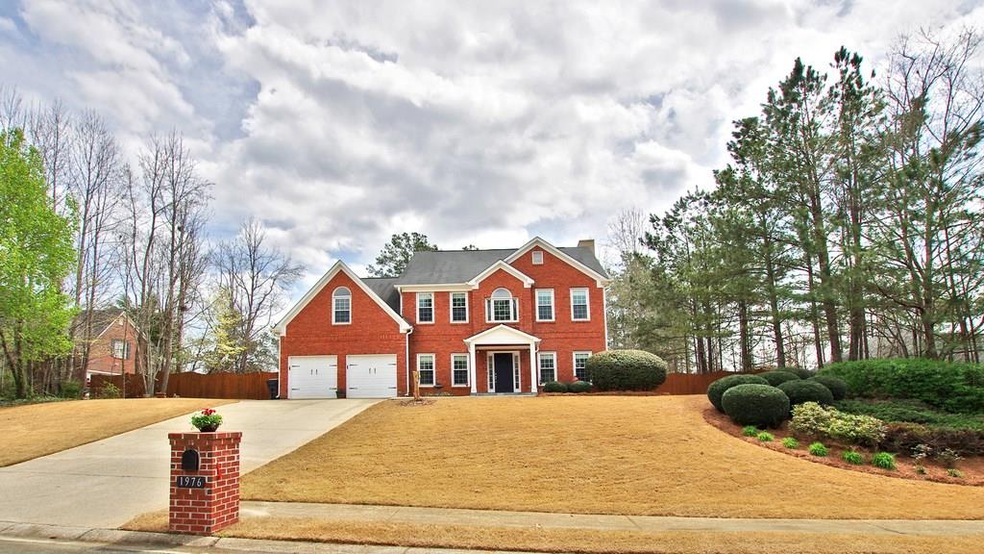 1976 Seymour Dr NW, Acworth, GA 30101 - photo 1