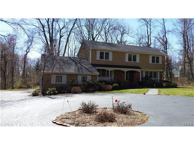 34 Nob Hill Ln, Stamford, CT 06903 - photo 1