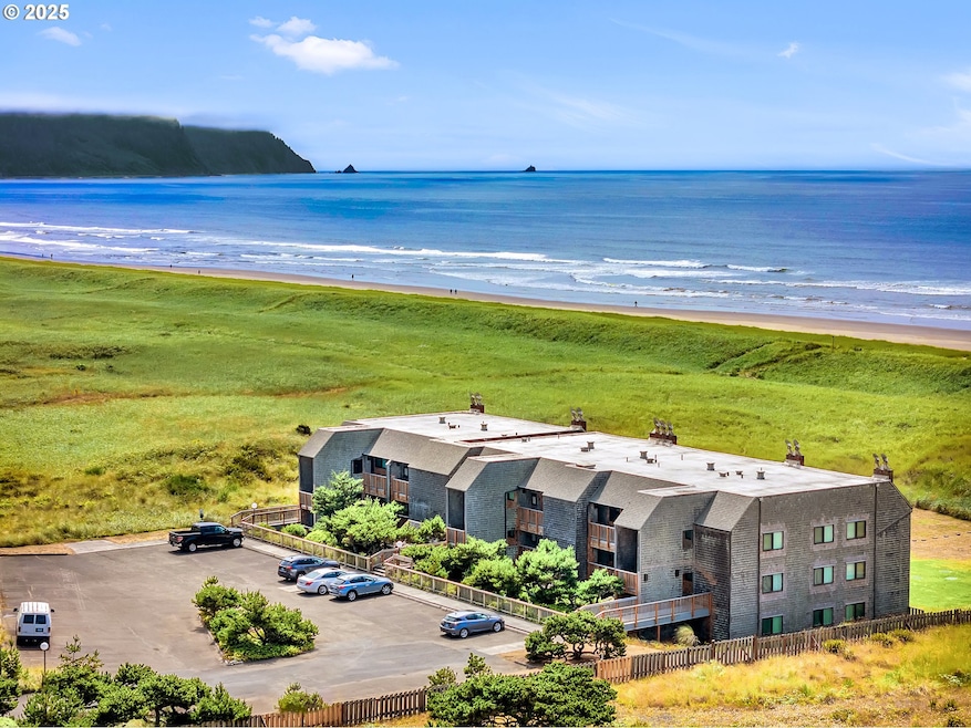 856 Neacoxie Blvd unit 311, Gearhart, OR 97138 - photo 1