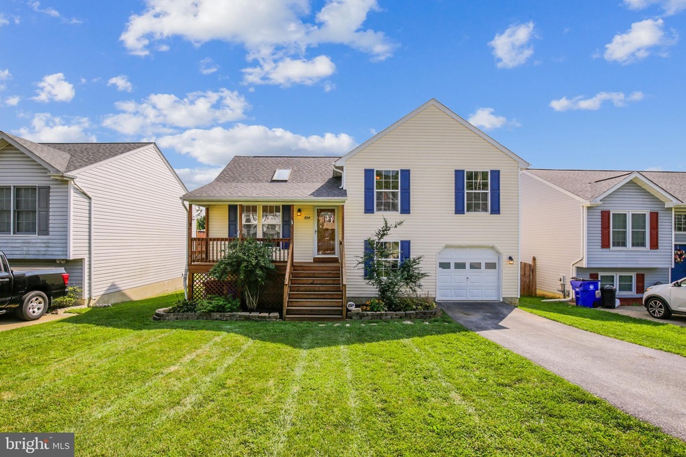 804 Brunswick St, Brunswick, MD 21716 - photo 1