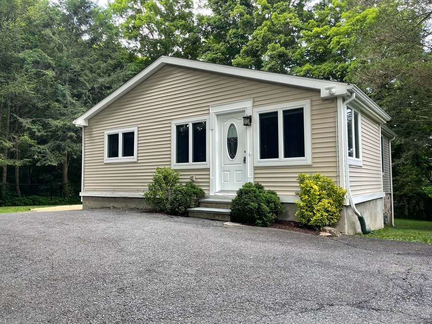 33 Whitney Ave, Trumbull, CT 06611 - photo 1