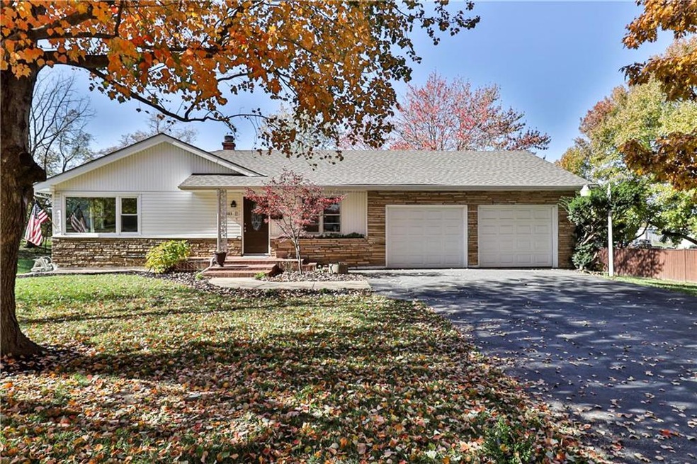 303 NW 17th St, Blue Springs, MO 64015 - photo 1