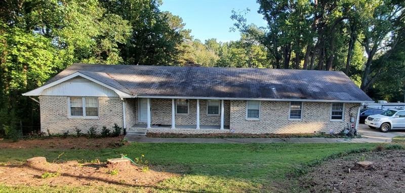 6624 Peacock Blvd, Morrow, GA 30260 - photo 1