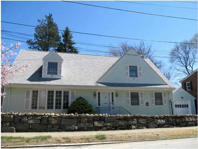 201 Wyndham Ave, Providence, RI 02908 - photo 1