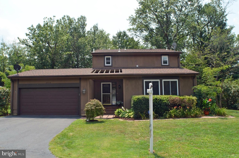2529 Oakhampton Place, Herndon, VA 20171 - photo 1