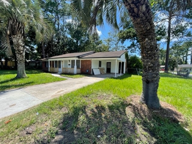 2511 Cherry St, Brunswick, GA 31520 - photo 1