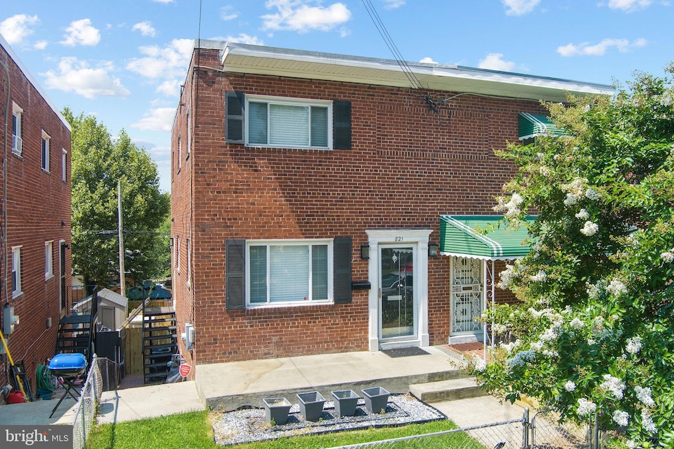 821 Oglethorpe St NE, Washington, DC 20011 - photo 1
