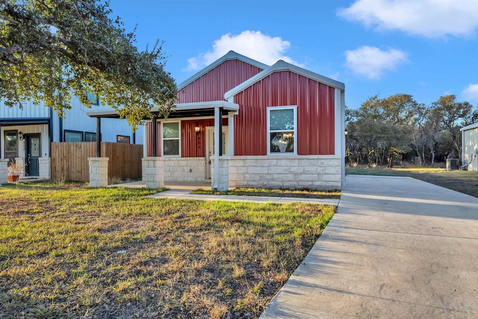 904 Central, Bertram, TX 78605 - photo 1