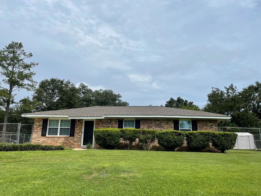 1209 Stephen Ln, Albany, GA 31705 - photo 1