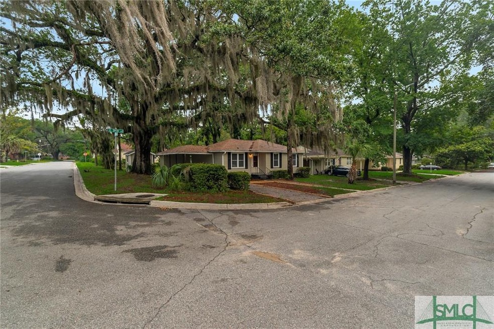2402 E 39th St, Savannah, GA 31404 - photo 1