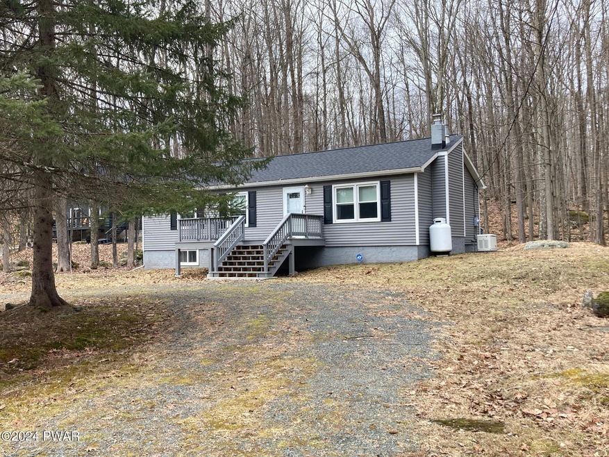 280 E Shore Dr, Hawley, PA 18428 - photo 1