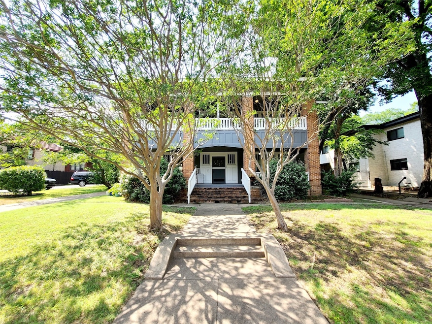 4911 Worth St unit 4, Dallas, TX 75214 - photo 1