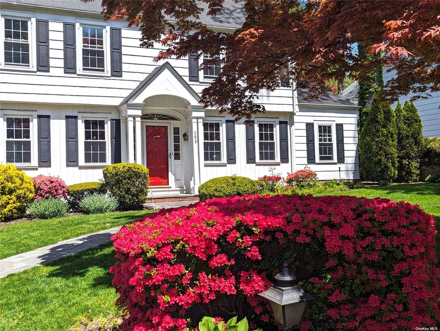 285 Nassau Ave, Manhasset, NY 11030 - photo 1