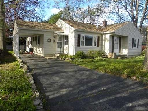 25 Gilbert St, Ludlow, MA 01056 - photo 1