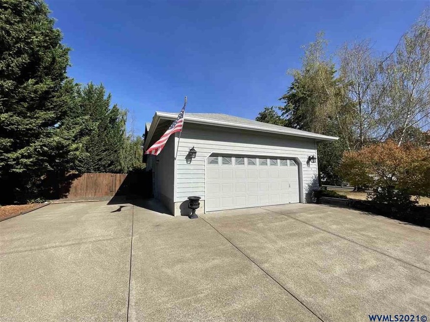 205 Topaz St, Philomath, OR 97370 - photo 1