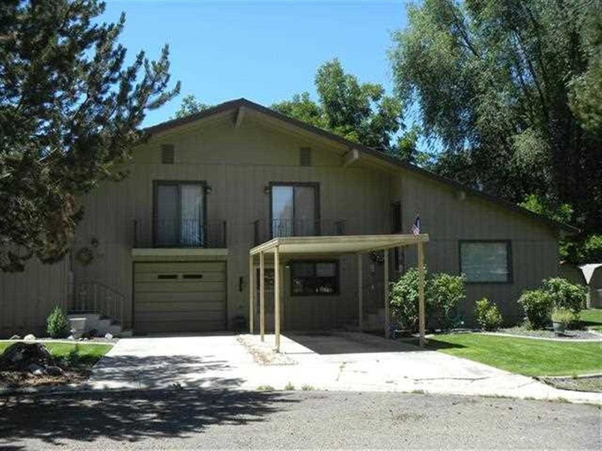 715 S Maple St, Nampa, ID 83686 - photo 1