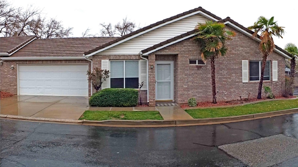 559 E 300 S unit 1, Saint George, UT 84770 - photo 1