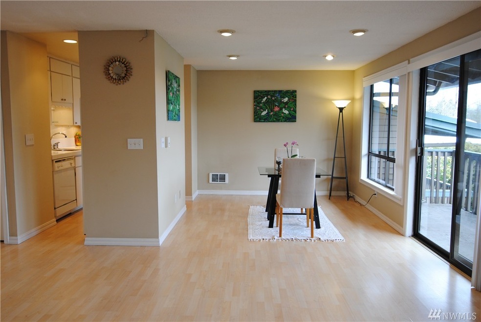 13550 37th Ave S unit 4, Tukwila, WA 98168 - photo 1