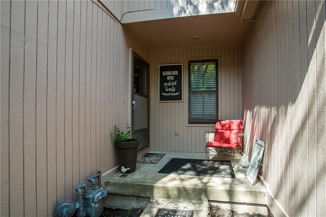 Quaint Front Porch Greets You